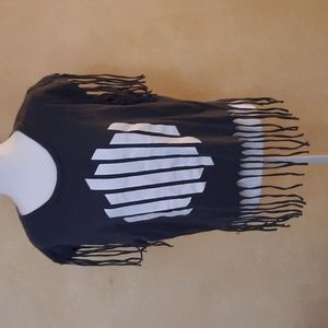 ●T shirt with fringe